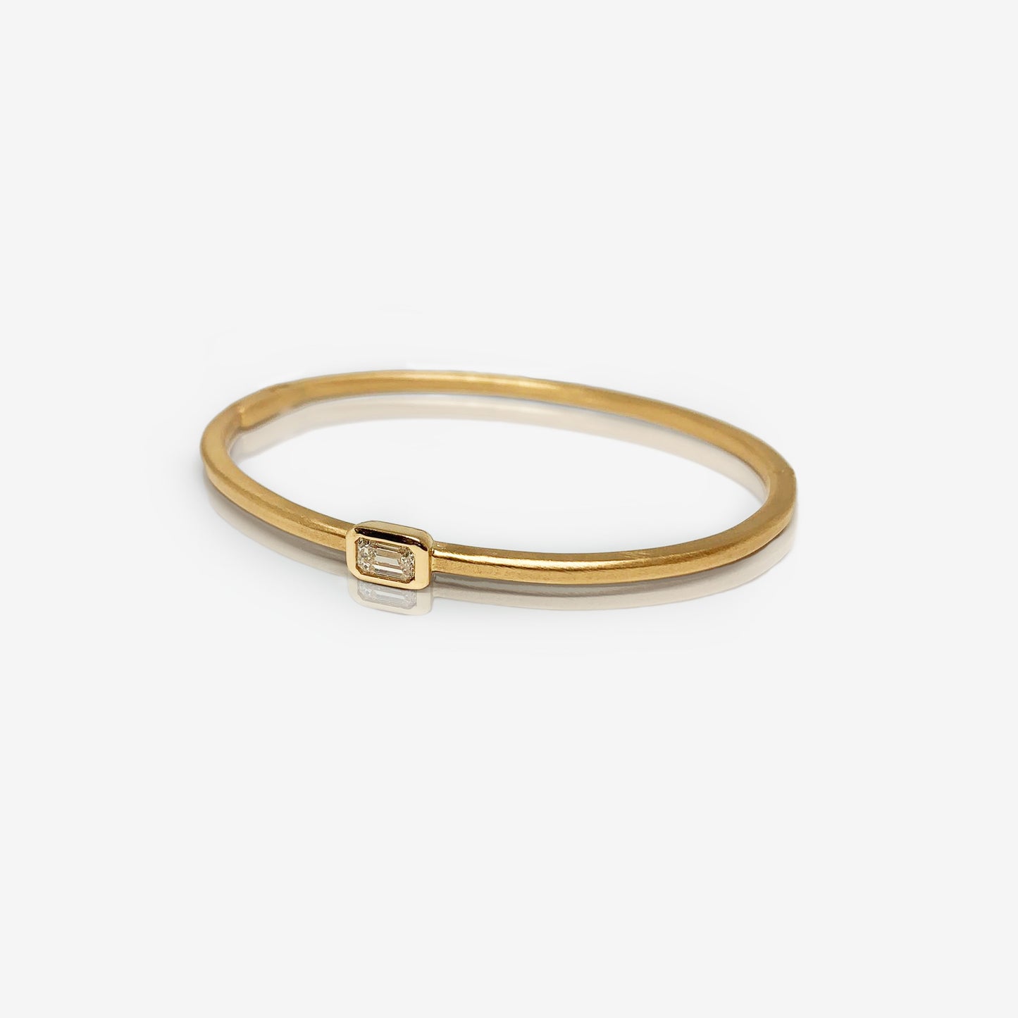 BRACCIALE RIGIDO CON DIAMANTE