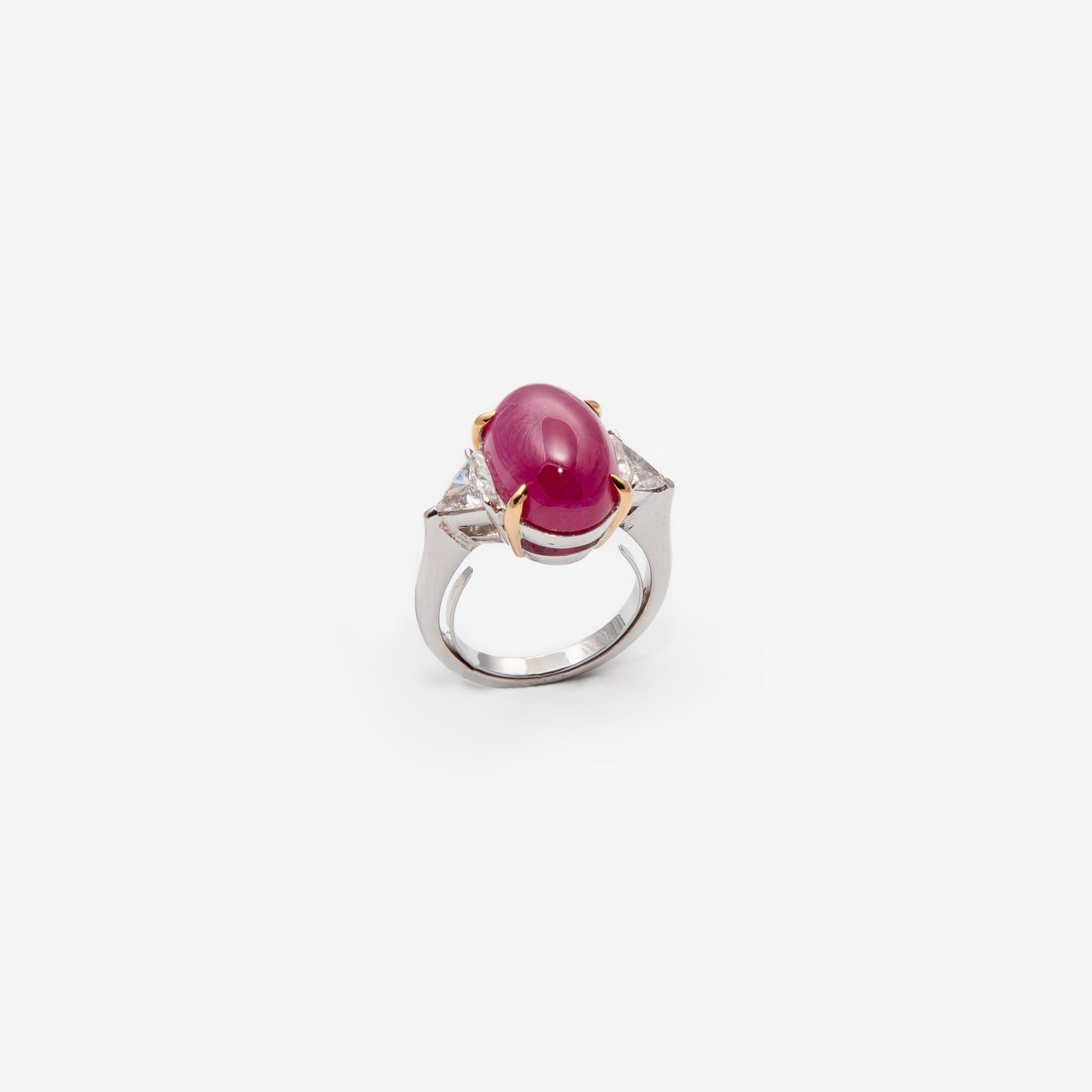 ANELLO CON RUBINO TAGLIO CABOCHON