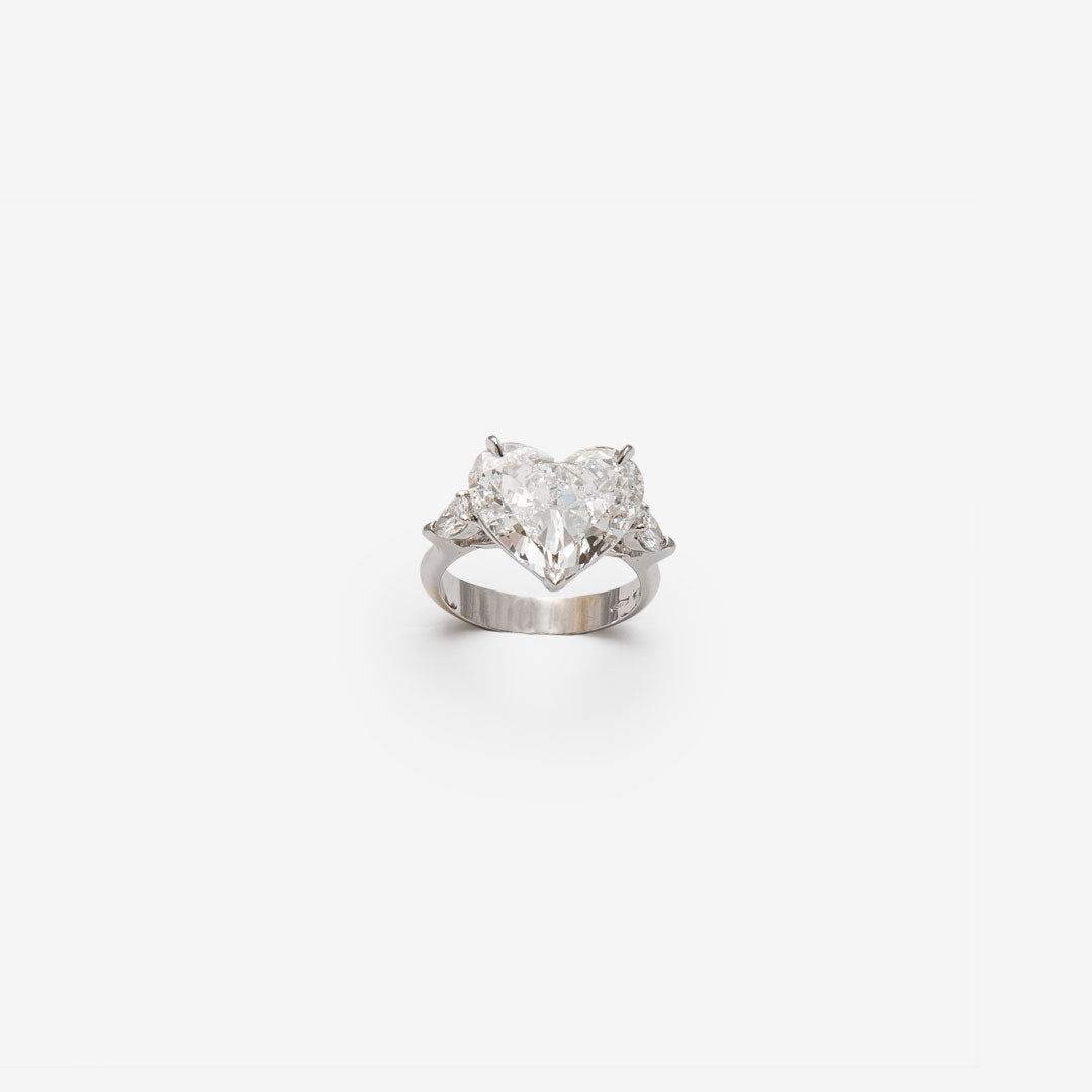 ANELLO CON DIAMANTE TAGLIO CUORE