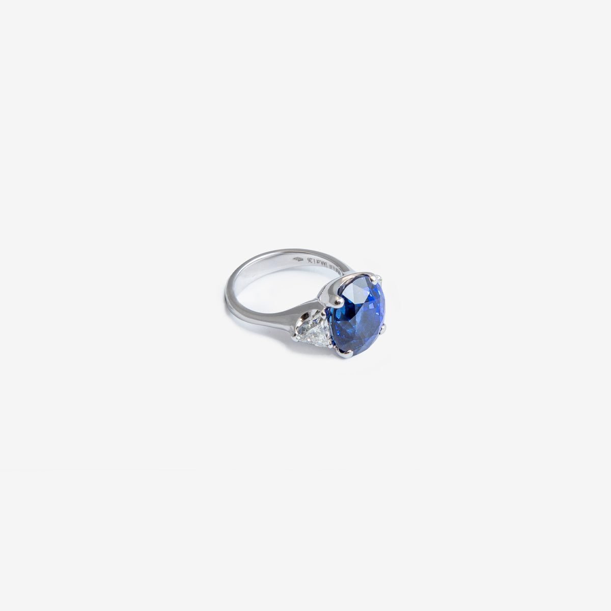 ANELLO ZAFFIRO OVALE