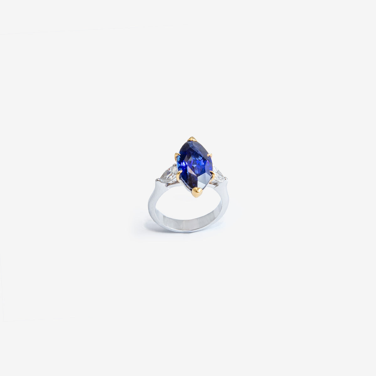 ANELLO ZAFFIRO MARQUISE