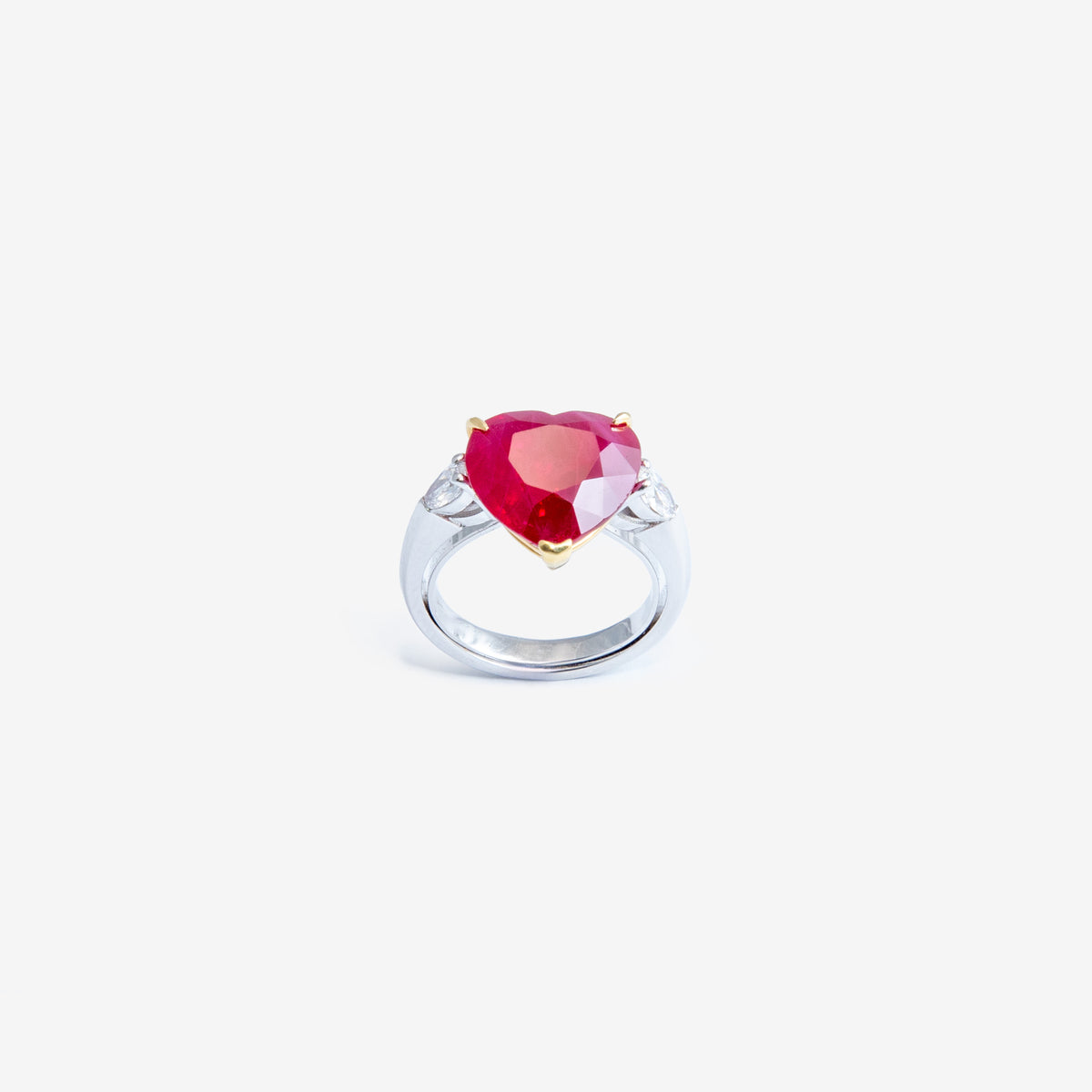 ANELLO RUBINO TAGLIO CUORE