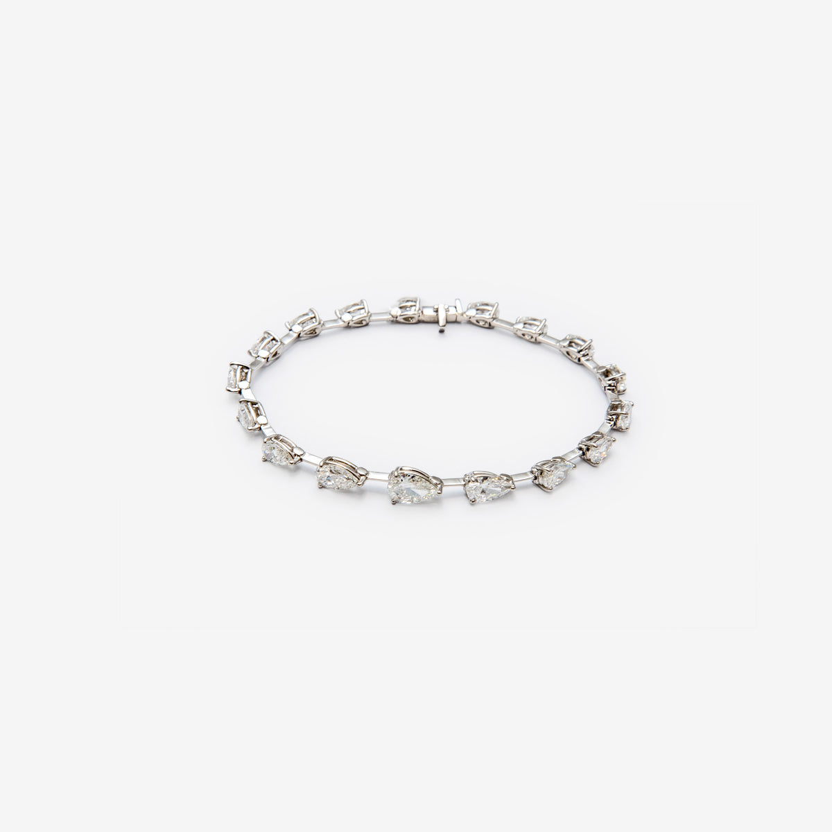 BRACCIALE TENNIS IN ORO BIANCO gocce scalate