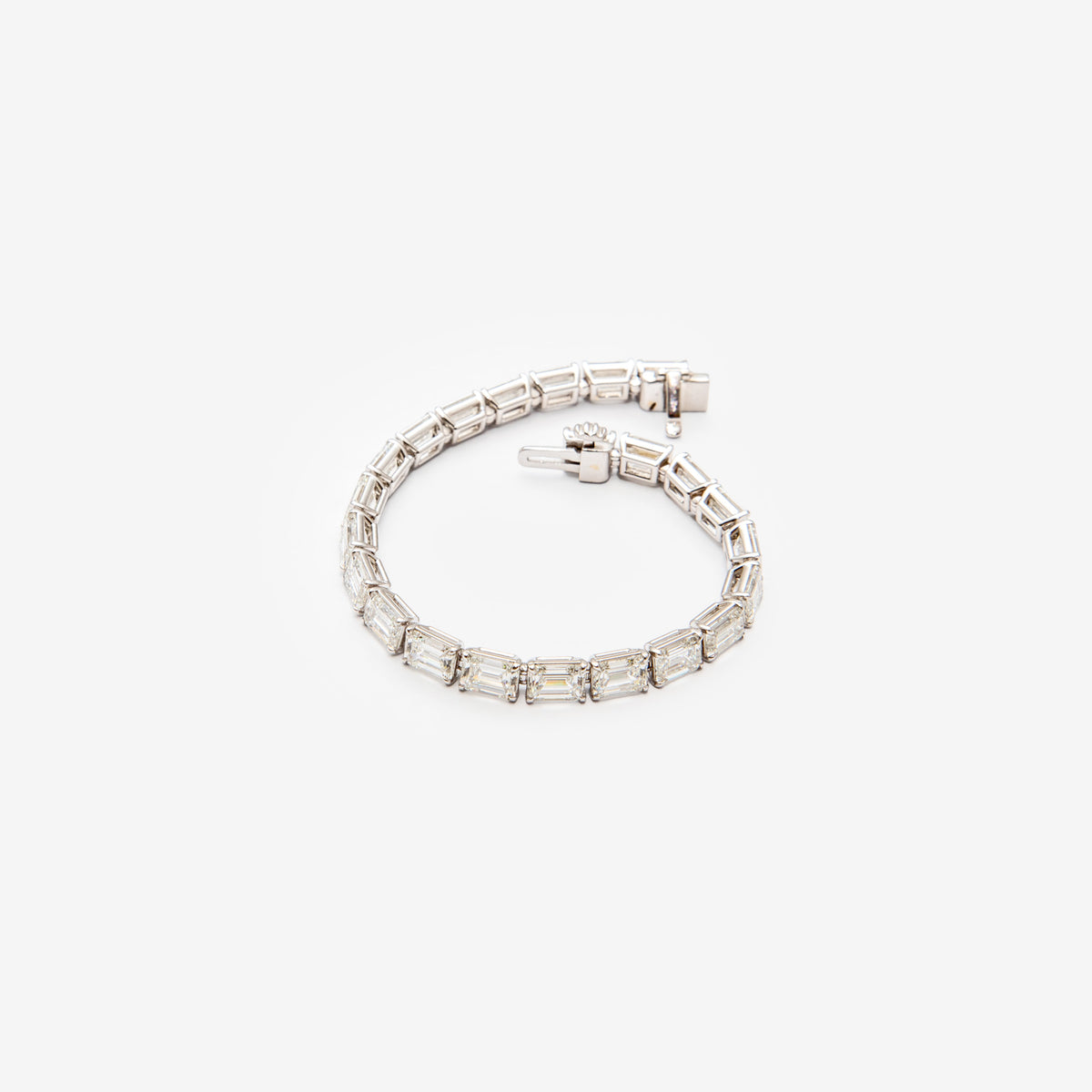 BRACCIALE TENNIS con diamanti taglio smeraldo